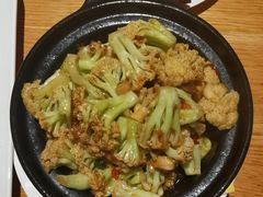 -渝半城经典川粤菜(重庆天地店)