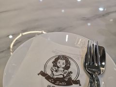 -丽莎沙拉轻食餐厅(国贸店)