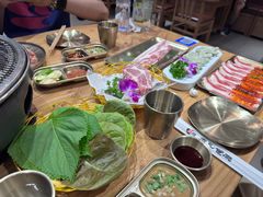 -青瓦餐厅·生鱼片·韩园烤肉(西塔店)