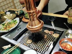 -臻牛烤肉