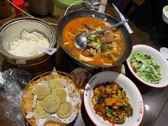 -富正毅三下锅·湘西韵味(天门山索道店)