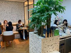 -Line 咖啡(石厦花园店)