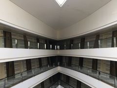 -上海滴水湖皇冠假日酒店