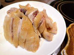 白切文昌鸡（半只）-海南人酒家·白切文昌鸡·二十三年老字号(水荫路店)