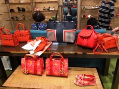 -TORY BURCH(比斯特苏州购物村店)