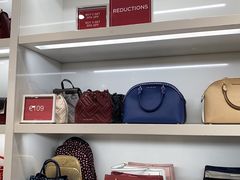 -马德里拉斯咯扎斯购物村