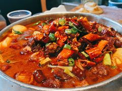 香辣牛筋头巴脑锅-95号酱骨·一块豆腐(展春园西路店)