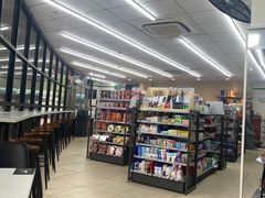 -全家便利店(天目山路三店)