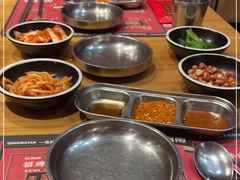 -青瓦炭韩潮烤肉(花园道店)