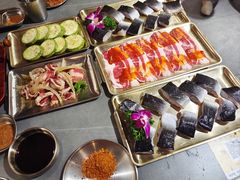 -围炉肉舍丹东海鲜烤肉·烤活鳗(步行街店)