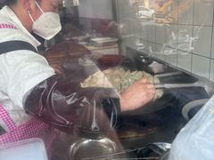 -黄阿姨锅贴大王(万航渡路店)