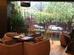 -杭州西湖艺联君亭酒店(黄龙体育中心地铁口店)