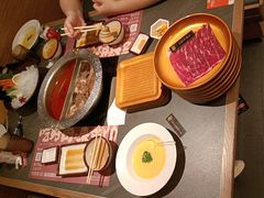 -牛YO寿喜烧·铁板烧和牛火锅自助(市府恒隆店)