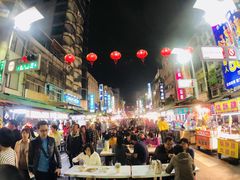 -六合夜市