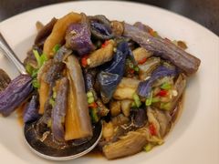 -鹤乡东北菜(崮山路店)