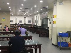 -牛一嘴·兰州牛肉面·大盘鸡(财富中心店)