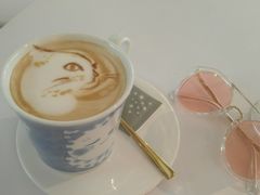 -喵屿·大理花园猫咖