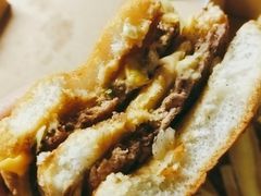-麦当劳(杭州西湖银泰百货店)