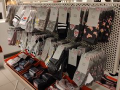 -H&M(鹏欣水游城店)