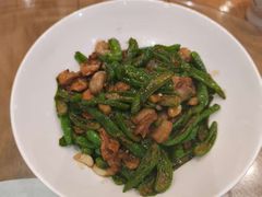 -黄泥岗·地道湖北菜(奥特莱斯店)