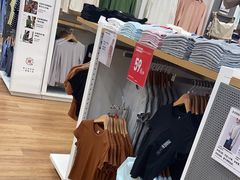 -优衣库(上海颛桥万达广场店)