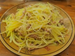 -一品红烧鸭特色川菜(三岔湖店)