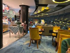 -宝利来国际大酒店-凤凰阁旋转餐厅