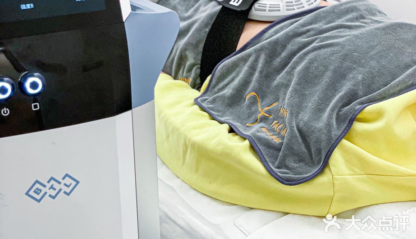 成都｜卡戴珊同款美体黑科技‼️躺着Get腹肌