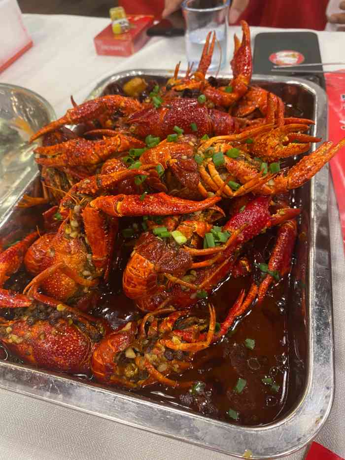 簋街仔仔小龙虾(三分店)-"味道还好,问服务员菜量大吗?我要了一份麻.