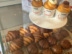 -VERIE BAKEHOUSE