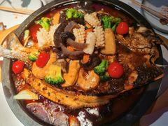 -鸣记脆皮烤鱼·海鲜烤鱼(三八广场店)