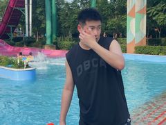 -汤山欢乐水世界