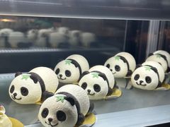 -雍容荟帝王蟹活龙虾展台自助(IFS黑金店)