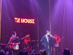 -TZ House音乐现场(来福士中心店)