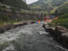 -虎啸峡漂流