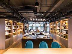 -光海书局(南京东路第一百货店)