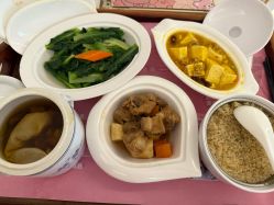 -兰心墩楠月子会所(万达店)