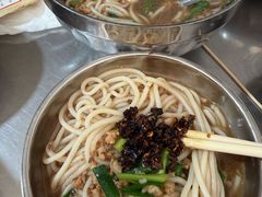 -正宗杨记普洱酸醋米线(总店)