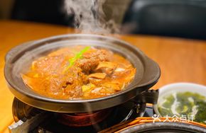 Black Pepper Beef Pot