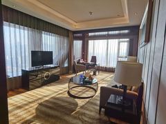 -兰州皇冠假日酒店