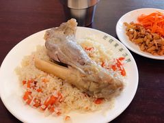 豪华羊腿饭-巴依家新疆手抓饭(菱角湖万达店)