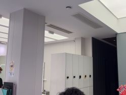 -PE SALON
