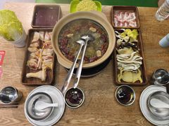 -菌小白·野生菌火锅(时尚天河店)