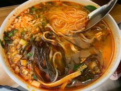红油米线-东北熏肉大饼(大学南路店)