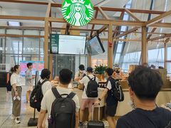 -星巴克(上海虹桥站2A检票口)