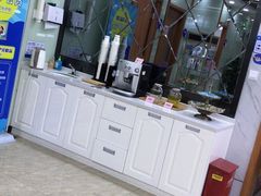 -茂菊口腔连锁(浦东南路店)