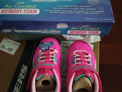 -SKECHERS 斯凯奇(上海国际时尚中心店)