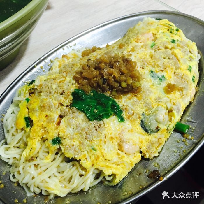 正宗澄海特色肠粉筒骨高汤原汁原味猪肉蒸面图片