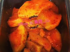 萝卜泡菜-神仙雪浓汤(弘大店)