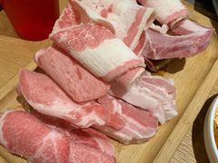 -江南猪肉商会无限续吃(弘大店)